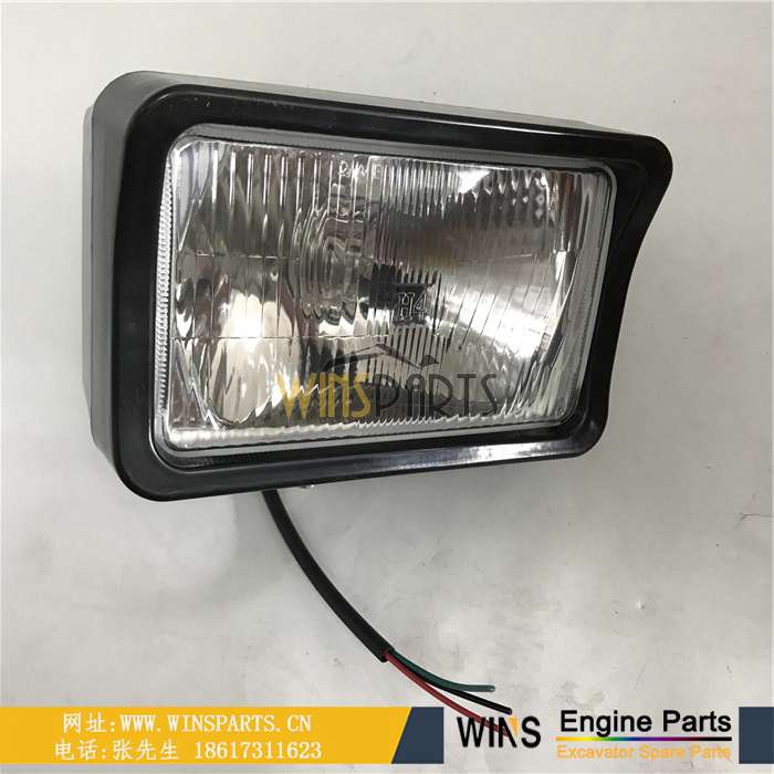 YN80S00012F1 神钢 挖机大臂灯 工作灯 24V 灯泡带插头 用于纽荷兰神钢E70BSR, E70SR, E80BMSR, E70, E80, EH70, EH80, E235BSR, E235BSRLC, E235BSRNLC YN80S00012F1 神钢 挖机大臂灯 工作灯 24V 灯泡带插头 用于纽荷兰神钢E70BSR, E70SR, E80BMSR, E70, E80, EH70, EH80, E235BSR, E235BSRLC, E235BSRNLC